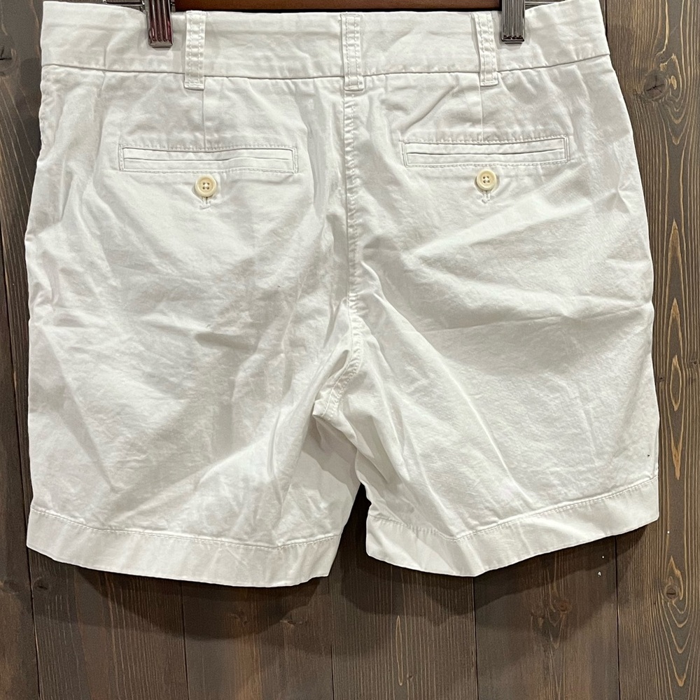 J. Crew Crisp White Women's Chino Shorts. - Picture 4 of 4